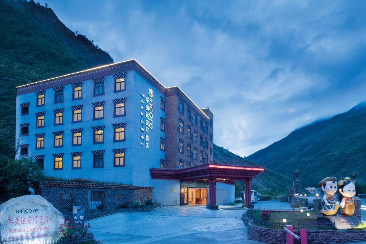 Ramada Encore Daocheng Yading Exterior photo