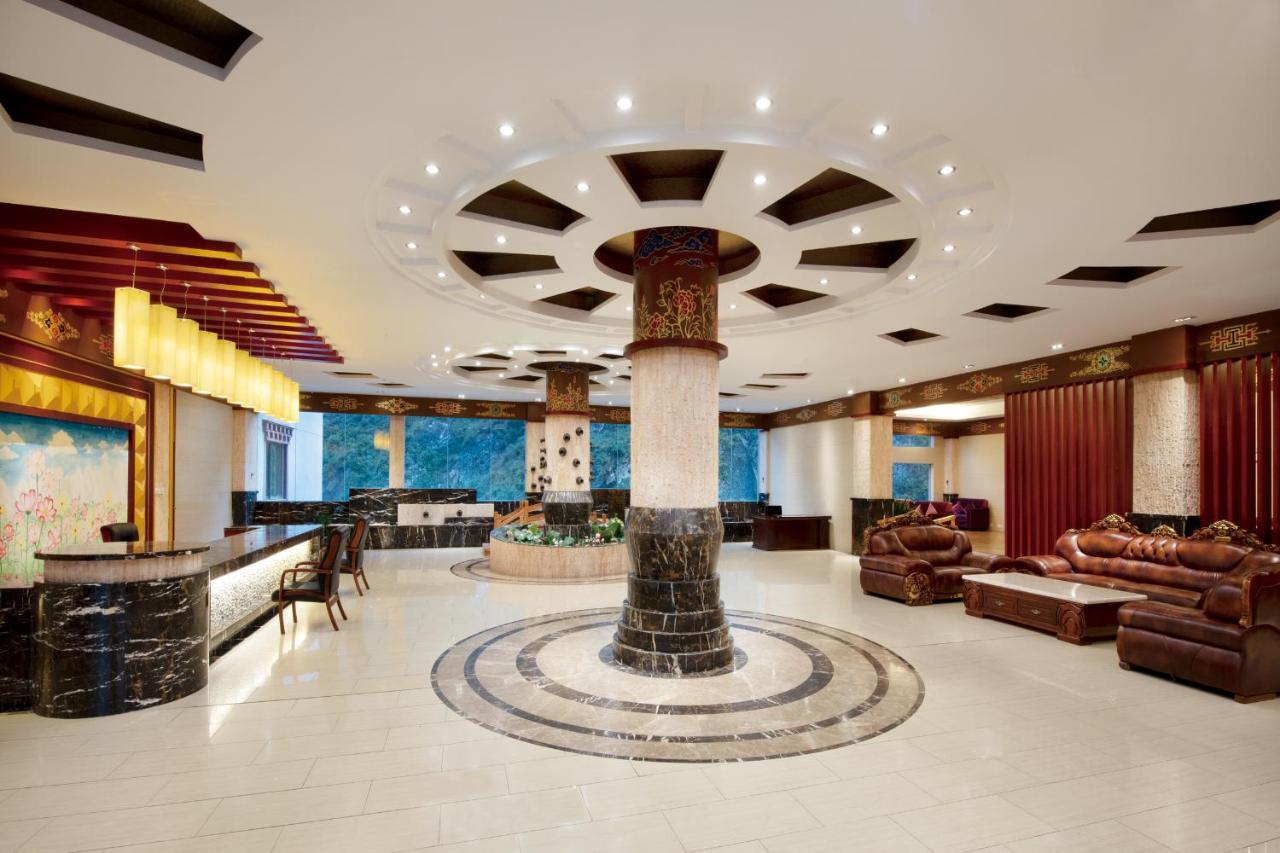 Ramada Encore Daocheng Yading Exterior photo