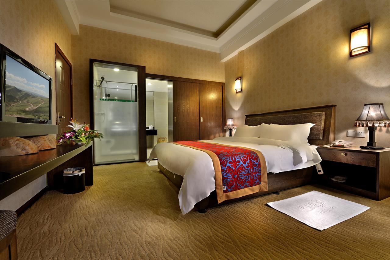 Ramada Encore Daocheng Yading Exterior photo